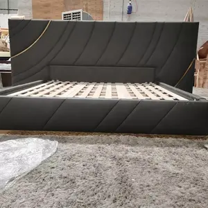 Sofisticata Idea di arredamento per la casa: italiano ispirato <span class=keywords><strong>letto</strong></span> <span class=keywords><strong>matrimoniale</strong></span> con <span class=keywords><strong>legno</strong></span> massello e testiera in peluche - Product Image 4