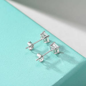 Tendance de la mode 2021, bijoux en argent sterling, boucles d'oreilles en moissanite GRA Dia 5 mm pour femmes - Product Image 5