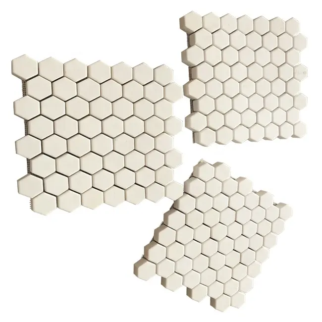 Azulejos hexagonales de cerámica de alúmina resistentes al desgaste/placa de revestimiento de cerámica de alúmina hexagonal
