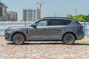 Voyah Free 2025 SUV Ibrido, Veicolo a Nuova Energia, 4WD, Guida a Sinistra, 5 Porte, Potenza 215kW, Velocità Massima 180km/h, Auto Usata in Vendita - Product Image 4