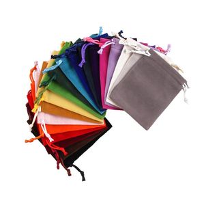 Pochette en velours avec cordon de serrage pour banque d'alimentation portable et rangement d'écouteurs – Contenant de qualité recyclable pour boucles d'oreilles - Product Image 2