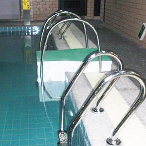 Vente en gros d'échelles d'assistance pour <span class=keywords><strong>piscine</strong></span> <span class=keywords><strong>Intex</strong></span> <span class=keywords><strong>hors</strong></span> <span class=keywords><strong>sol</strong></span> écologiques en acier inoxydable 304 marches et marches - Product Image 4