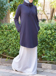 Ensemble de vêtements de sport pour femmes Borong Harga Kilang, blanc et bordeaux, avec sweat à capuche zippé et pantalon en microfibre, fournisseur fiable - Product Image 2