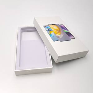 Luxe rechthoekige telefoonverpakkingen van hoogwaardig karton, op maat gemaakt met aangepast logo, magneetsluiting, gecoate papierafwerking en reliëfdruk. - Product Image 2