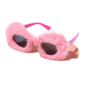 Gafas de Sol Ovaladas de Terciopelo Suave para Mujer, Estilo Y2K, Gafas de Sol de Felpa Hechas a Mano - Product Image 1