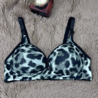 Sous-vêtements de soutien-gorge pour femmes à imprimé léopard de grande taille avec anneau en acier sous-vêtements pour femmes à froncement sans couture et miroir croisé