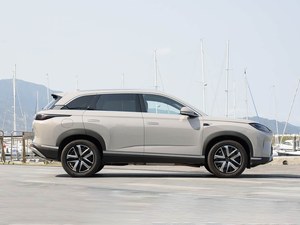 BYD Sealion 7, SUV Eléctrico de Tracción Trasera de Primera Calidad con Control de Torque Inteligente ITAC para Desplazamientos Urbanos - Product Image 3
