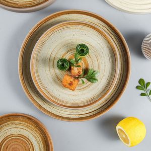 Plato Redondo de Cerámica Estilo Japonés, con Acabado Mate y Texturizado - Product Image 2