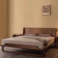 Élégant lit double en bois massif et bois brut de luxe léger et moderne en porcelaine pour chambre à coucher Décor classique de chambre à coucher de style français pour la maison