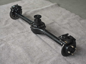 Essieu arrière de moto à trois roues Power <span class=keywords><strong>Booster</strong></span> king Essieu de tricycle différentiel avec freins à disque Système de transmission robuste - Product Image 2