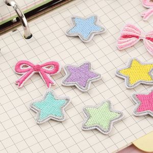 Patch brodé Stock Star Bow, tissé, auto-adhésif, petit, coloré, à coller sur sac, sangle, téléphone - Product Image 3