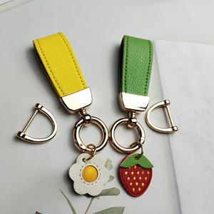 High Quality Candy Color PU Leather Keychain Creative Detachable Gift with Leather <b>Back</b> - Product Image 3
