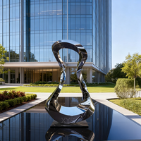 Sculptures paysagères contemporaines sur mesure pour cour de bureau, statue ornementale en acier inoxydable poli miroir en forme de cercle