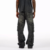 Utility-Pockets Distressed Parachute Denim Hose Loose Fit Jeans in Washed Black Cargo Baggy Fit für Herren