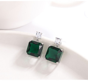 Hoa Tai Sáng Bóng Kim Cương Cắt Công Chúa 10X10Mm Hàng Mới Về Giá Rẻ RFJEWEL Kèm Cột S925 Cho Nữ Màu Xanh Dương Vàng Đỏ - Product Image 4