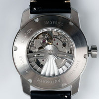 Montre-bracelet automatique mécanique de luxe OEM personnalisée avec dragon 3D doré et heure errante rotative – Fabricant