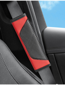 Cinturón de seguridad de fibra de carbono para coche, protección de hombro, sensación de gama alta, cubierta de protección para cinturón de seguridad <span class=keywords><strong>Interior</strong></span> de coche - Product Image 4