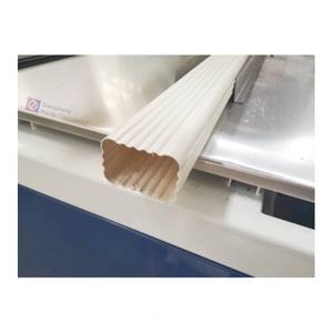 Linea di Produzione <span class=keywords><strong>per</strong></span> Estrusione di Profili <span class=keywords><strong>in</strong></span> Plastica WPC <span class=keywords><strong>PVC</strong></span> UPVC <span class=keywords><strong>per</strong></span> Telai di Finestre e Porte Persiane Grondaie e <span class=keywords><strong>Tubi</strong></span> di Scarico - Product Image 1