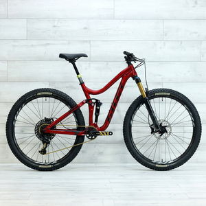 จักรยานเสือภูเขาสีแดงพร้อมระบบขับเคลื่อน Sram X1 และล้อขนาด 27.5 นิ้ว - Product Image 1
