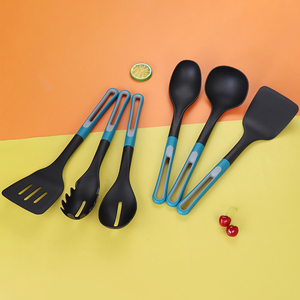 Juego de Utensilios de Cocina de Alta Calidad de 6 Piezas con Mangos de Nailon Plástico para Utensilios Antiadherentes para Cocinar en la Cocina - Product Image 2