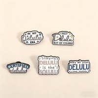Broche personnalisée DELULU avec alphabet féminin émaillé, style antique et moderne, pour les fashionistas chics