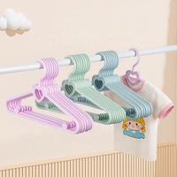 Cintres pour vêtements d'enfants en PP épaissi personnalisés, 29,5 cm, colorés, antidérapants, avec encoches pour la garde-robe de bébé, rangement de sacs, gain de place