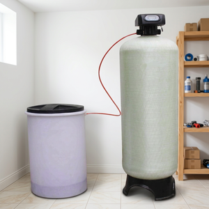 Système d'adoucisseur d'eau industriel entièrement automatique en PRV avec vanne <span class=keywords><strong>de</strong></span> contrôle Runxin, réservoir <span class=keywords><strong>de</strong></span> saumure et échangeur d'ions pour l'élimination <span class=keywords><strong>de</strong></span> l'eau dure - Product Image 1
