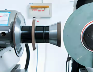 آلات شحذ بعجلات الماس/السيبونيت مع نظام تبريد - Product Image 5