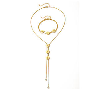 Élégant collier et bracelet en serpentine à double chrysanthème en acier inoxydable Ensemble de bijoux tendance pour femmes - Product Image 5