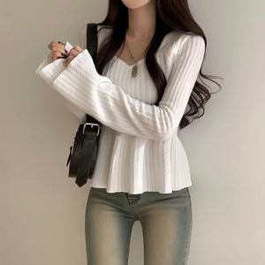 T-shirt décontracté en maille côtelée à col carré, style Sweet Pure Desire, avec manches cloche cintrées à la taille, couleur unie, coupe trapèze - Product Image 3