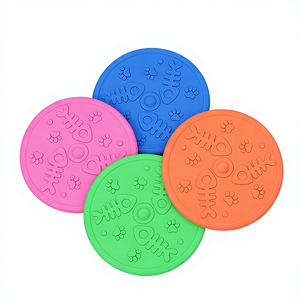 จานร่อน TPR ทนทานสำหรับสุนัข ลายปลา ของเล่นยางกลมสำหรับสัตว์เลี้ยง ของเล่นฝึกสุนัขกลางแจ้ง ทนทานต่อการกัด ของเล่นเสริมสร้างการเคลื่อนไหว - Product Image 1