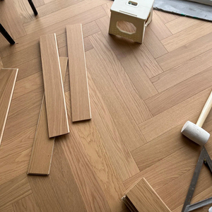 Suelo de Parqué de Madera de Roble de Estilo Europeo, Cepillado, de 15 mm y 18 mm, Madera Maciza, Diseño de Espiga, para Salón - Product Image 4