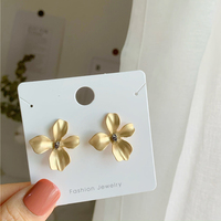 Mode mignon mat plaqué or fleur boucles d'oreilles fleur cerise-pomme boucles d'oreilles pour les femmes