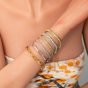 Bracelet en acier inoxydable plaqué or 18 carats avec fermoir en zircon, chaîne creuse, bijoux géométriques tendance pour femmes - Product Image 1