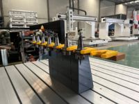 4 Eksenli ATC CNC Router 9KW Ağır Hizmet Tipi Ahşap İşleme Merkezi Kavisli Panel Yan Frezeleme Gravür Kesme Makinesi