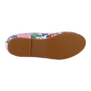 Su Ordine all'ingrosso Full Frain Slip In Pelle su Scarpe Basse Floreale Casual Fannullone Suola In Gomma - Product Image 3