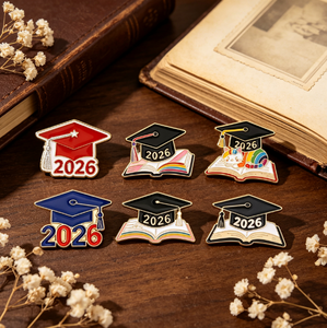 Broche de gorro de doctor para la temporada de graduación 2026, insignia conmemorativa para examen de secundaria, regalo decorativo para estudiantes de primer año, venta al por mayor personalizada - Product Image 5