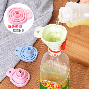 Entonnoir télescopique pliable en silicone de qualité alimentaire pour le versement d'huile, usage culinaire - Product Image 1