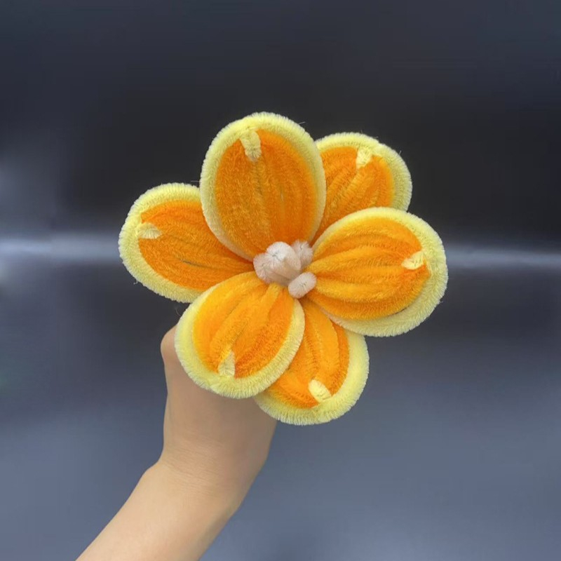 #4 Limpiadores de tuberías amarillas Tulipanes terminados
