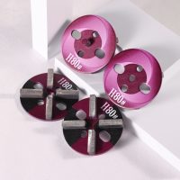 Disque abrasif diamanté de 4'' pour le ponçage des sols en béton avec trou de positionnement, haute concentration en diamant pour l'élimination des revêtements