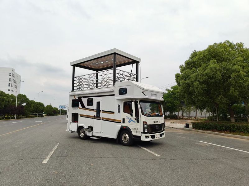 HOWO Luxury RV Camper Caravan Motorhome