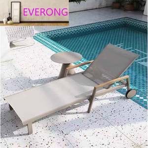 Chaise de plage pliable de luxe moderne, coussin en mousse à mémoire de forme imperméable, <span class=keywords><strong>lit</strong></span> en maille Teslin, cadre en métal pour hôtels, balcons - Product Image 2