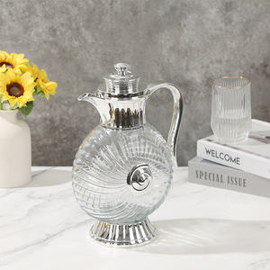 Carafe à eau froide de style moyen-oriental, carafe en verre cristal arabe, carafe à eau décorée de motifs de luxe léger pour hôtel de Dubaï - Product Image 4