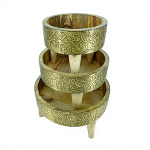 Juego de 3 soportes para pasteles de metal y madera de la mejor calidad, tamaño personalizado, a precios asequibles. - Product Image 1