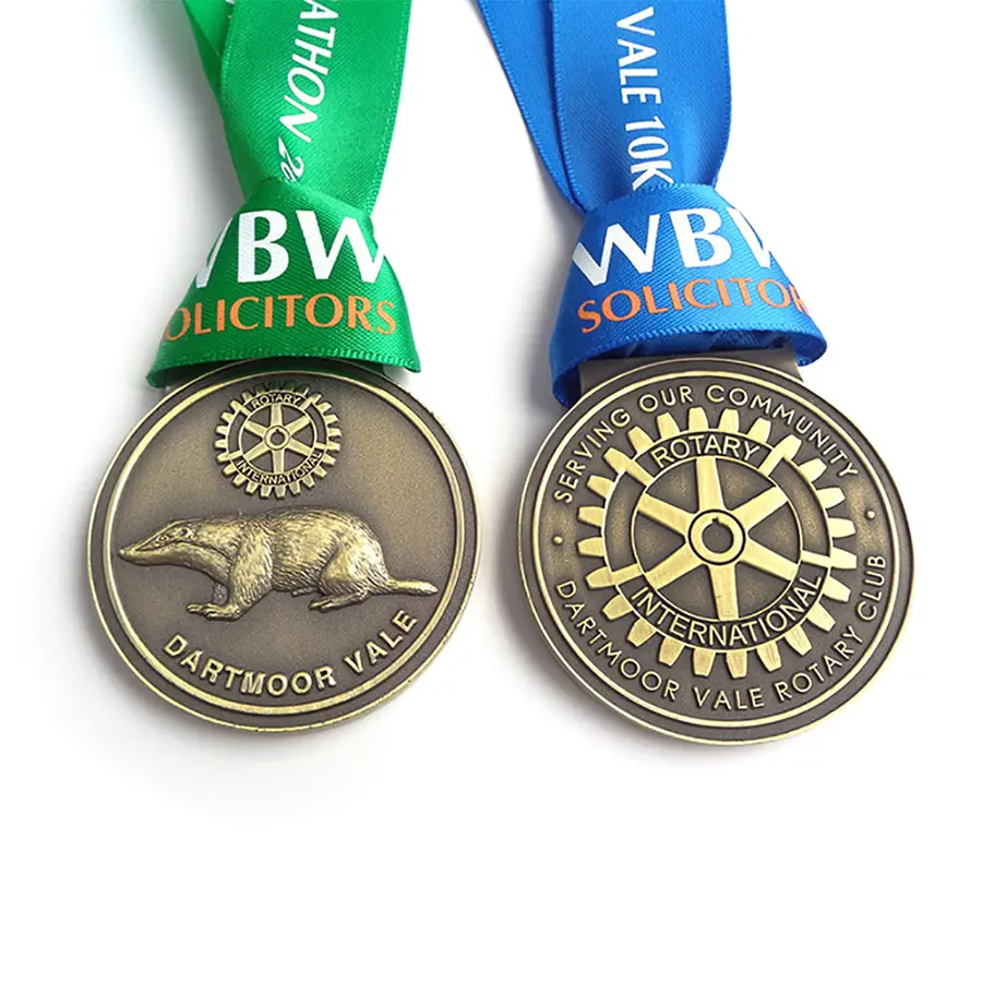 Médailles en métal Sport plaqué or brillant Souvenirs Award Snowflower Shape Premium commémoratif célèbre événement médaillon