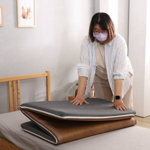 Almohadilla de dormir de verano plegable con textura de ratán tejido-Estera de cama de verano de enfriamiento ligero de 5cm de espesor - Product Image 4