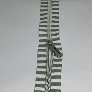 Clothing Supplier 3 5 7 10 Long Chain Nylon Zipper Roll Cierre Bags Time Lead Plastic Support Feature Material Textile Origin