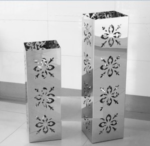 Caja de Regalo Premium Ecológica de Madera Maciza para Botellas de Champán, Whisky y Vino con Diseño Pintado para Botellas de Bebidas - Product Image 4