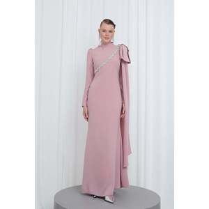 Robe de soirée élégante asymétrique pour femme Puane, ornée de pierres et de détails accessoires, robe de cérémonie rose poudré - Product Image 1