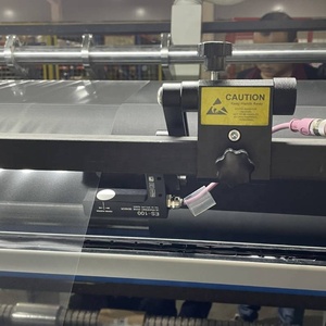 Macchina per Taglio e Riavvolgimento di Film Plastico ad Alta Velocità con Controllo della Tensione a Polvere Magnetica Svolgitore da 1600mm - Product Image 4